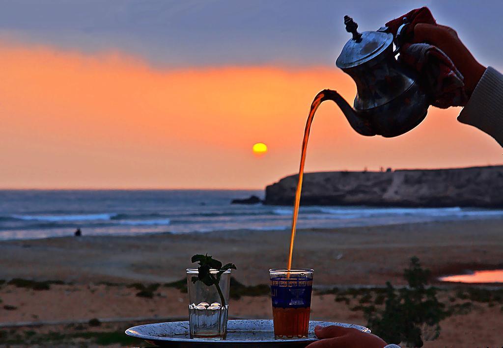 Zen Surf Beach House Hotel Aourir Esterno foto